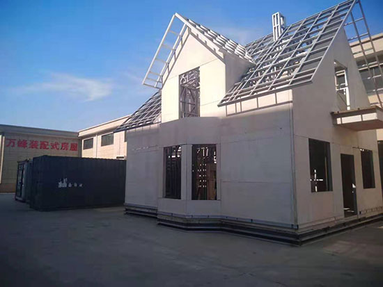 輕鋼房屋用聚氨酯保溫防火效果怎么樣 用哪種噴涂機(圖1) 輕鋼房屋用聚氨酯保溫防火